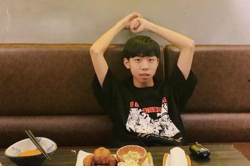 吃瓜娱乐小叮当,吃瓜娱乐界的甜蜜旋风  第3张